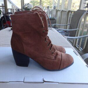 Charlotte Russe women's boots, size 8, brown suede 2" stacked heel, lace up,soft